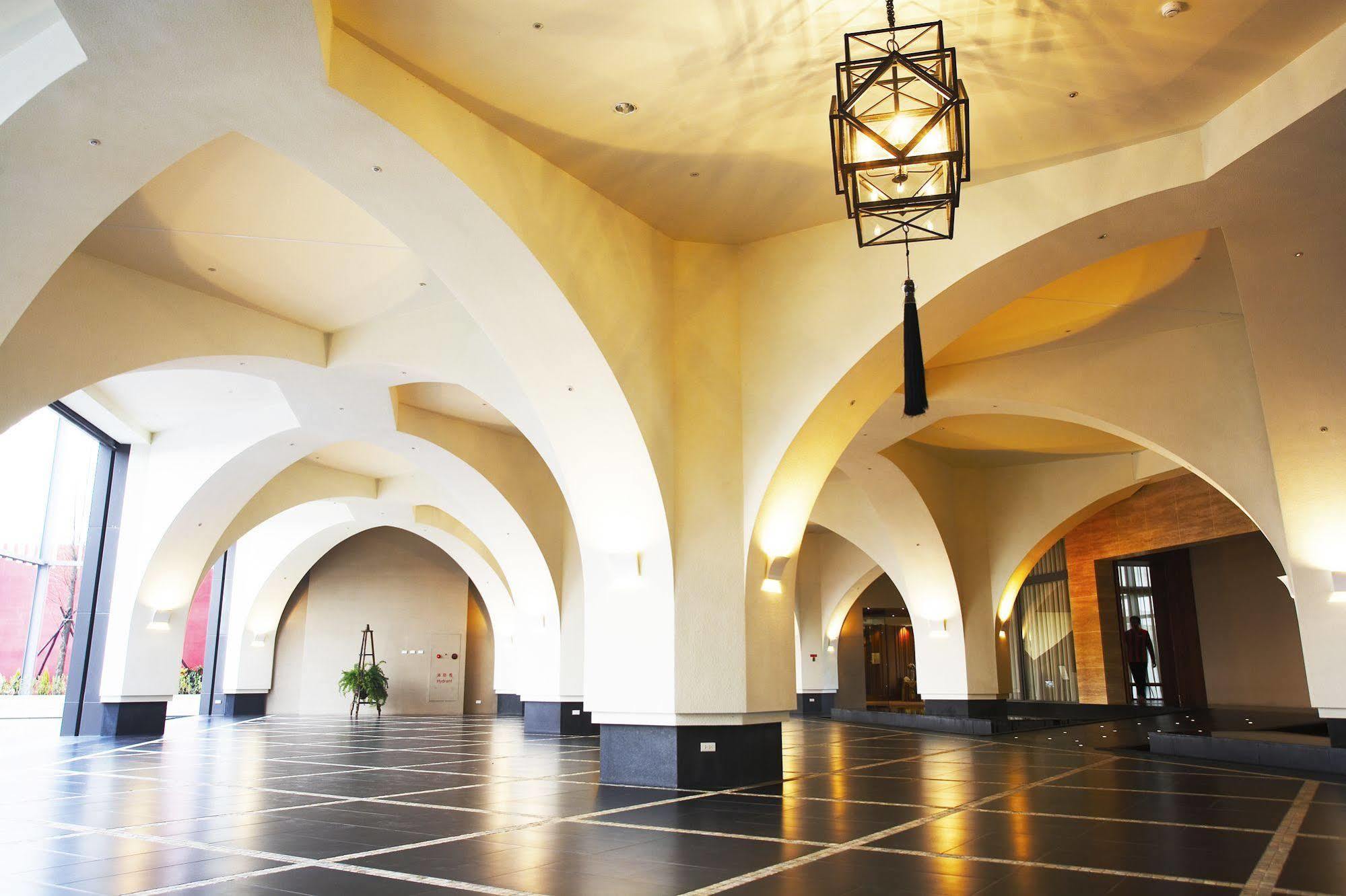 South Garden Hotels And Resorts Taoyuan Exterior photo